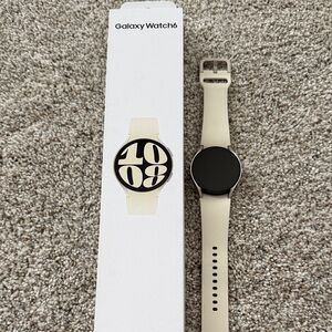 Samsung Galaxy Watch6 - Beige
